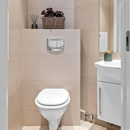 Central & Large - Modern 2b @ Majorstuen Appartamento